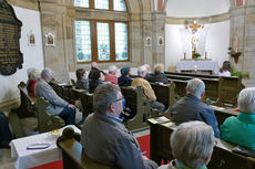 Maigottesdienst in der Weingartenkapelle (Foto: Karl-Franz Thiede)